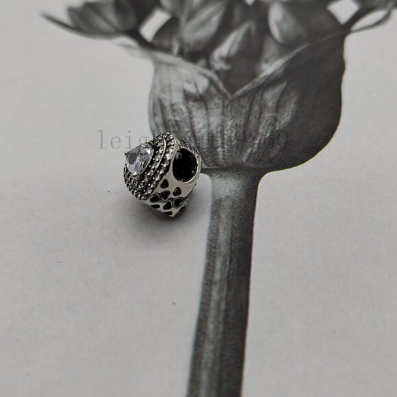 Pandora Sparkling Leveled Hearts Charm - Picture 3 of 8